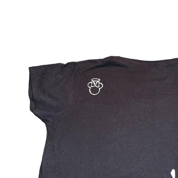 Disney Christmas Women’s Short Sleeve T-Shirt Black Size 2X Gildan Brand T-Shirt - Picture 5 of 7